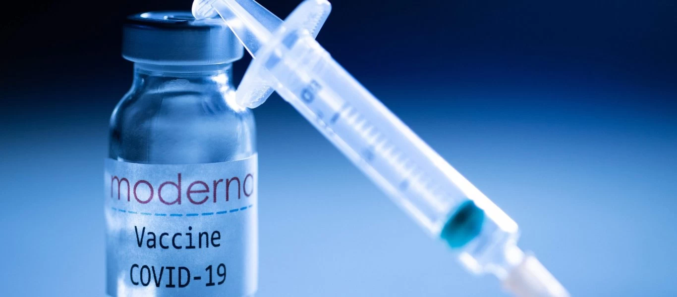Τερατοποίηση: Έκαναν το εμβόλιο mRNA της Moderna και... «φούσκωσαν» όσοι είχαν κάνει επέμβαση με υαλουρονικό!